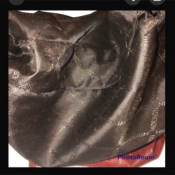 Hidesign Gen Leather Lrg Red Shoulder Bag w/gld hardware Good Preloved Condition - Picture 14 of 15